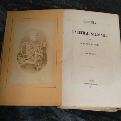 LIVROS E MANUSCRISTOS