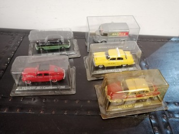 Cinco carros de colecção diversos
