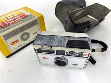 Kodak Instamatic 100 camera