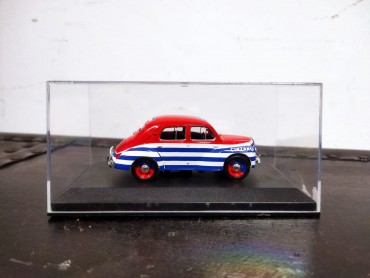 Miniatura 4Renault 4 Cv Comercial – Cinzano, escala 1/43, da Altaya