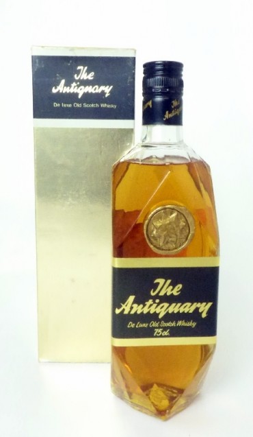 Whiskey The Antiquary de Luxe old Scotch