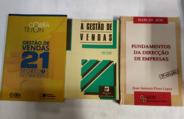 LIVROS TÉCNICOS - 3 PUBLICAÇÕES