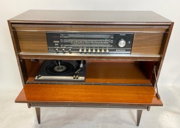 Rádio GRUNDIG