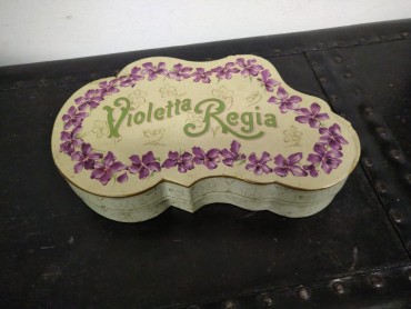 Caixa «Violetta Regia»