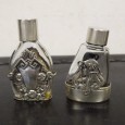Dois frascos de perfume