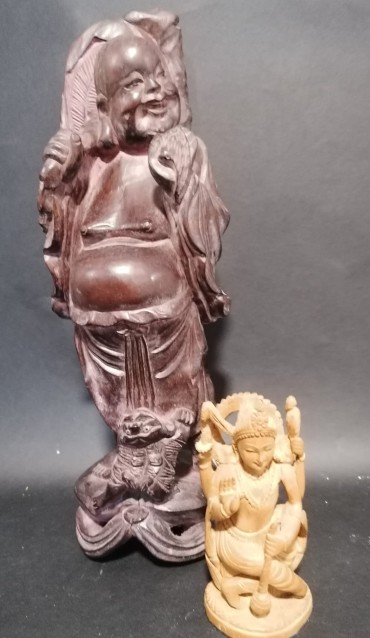 Buda e divindade oriental
