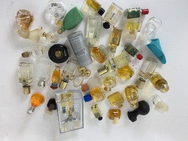 Lote de miniaturas frascos perfume miniaturas