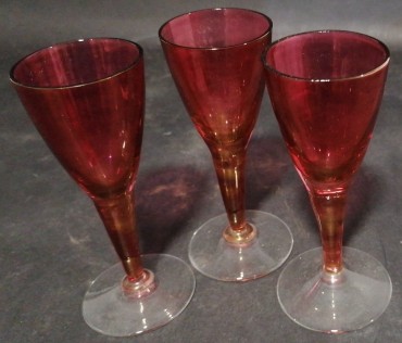 3 copos de pé/cálice rosa