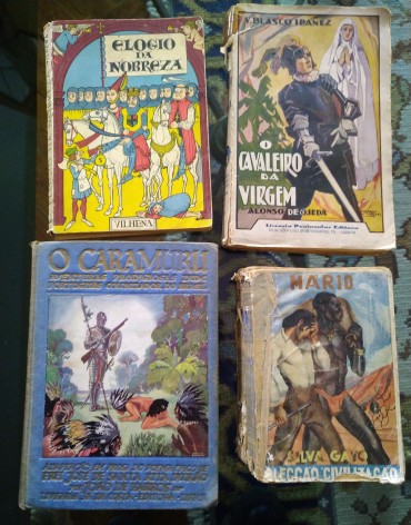 Lote de quatro livros