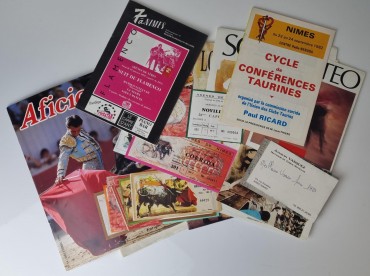 Revistas, folhetos, bilhetes, portais e cartões de visita de tauromaqui
