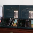 Lote de materiais de pintura