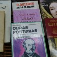 LOTE DIVERSO DE LIVROS