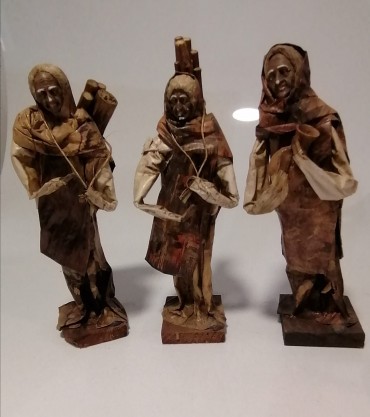 Três figuras 