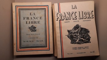 Quatorze (14) Revistas “La France Libre”	