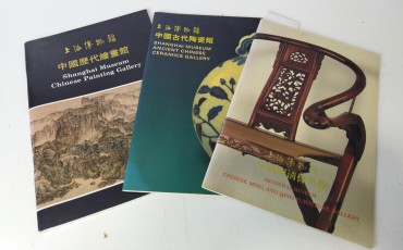 Três catálogos do Museu de Shangai