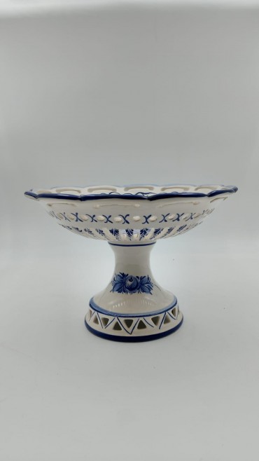 Prato recortado com pé