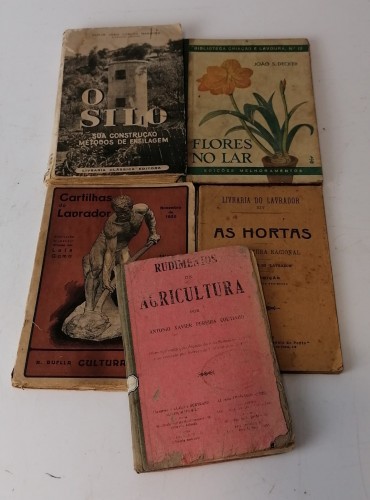 Lote de livros sobre Agricultura e Flores