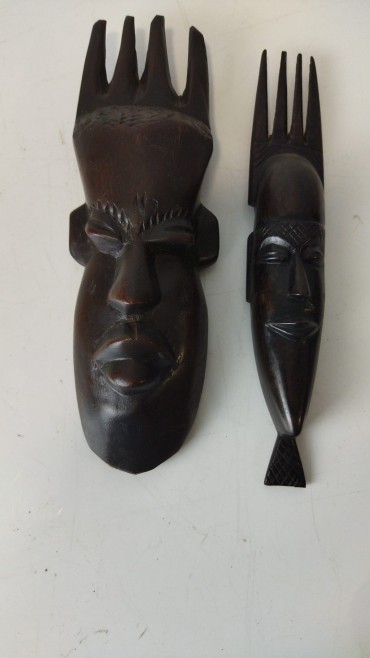 Duas esculturas 