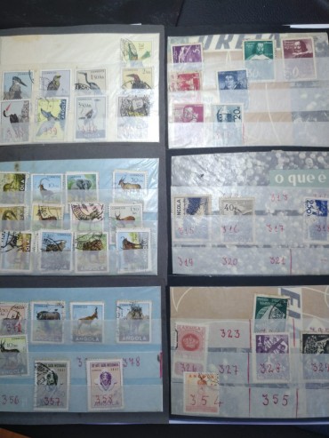Filatelia - Lote de aproximadamente 400 selos da ex-Colonia Portuguesa de Angola