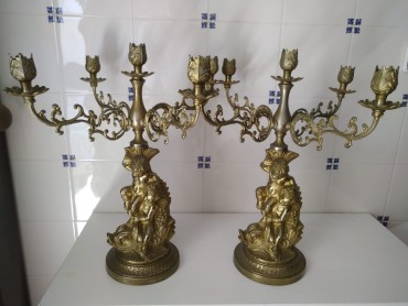 Par de candelabros 