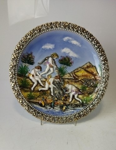 Prato de grandes dimensões 