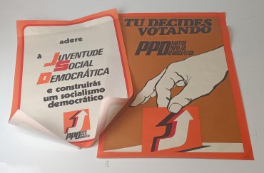Dois cartazes políticos PPD