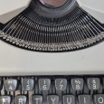 Máquina de escrever AEG OLYMPIA 