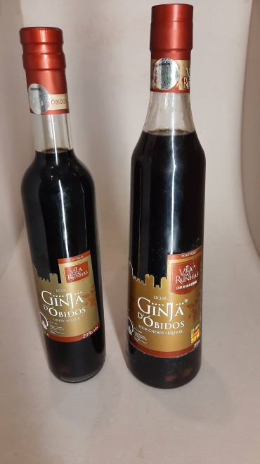 Duas Garrafas Ginja de Óbidos