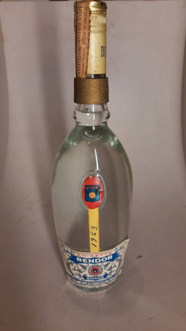 Garrafa antiga de Anisette Bendor 1963