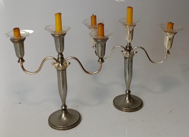 Par de candelabros 