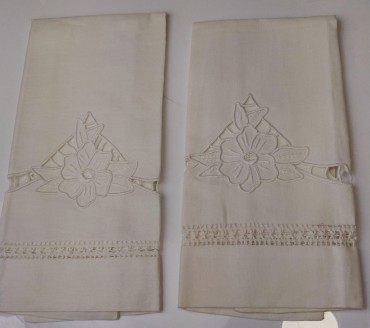 Duas toalhas de pequenas dimensões