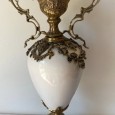 Ânfora porcelana e bronze  