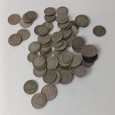 Lote de moedas de 50 centavos, 25$ e 5$