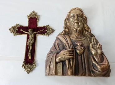 Cristo crucificado e Sagrado Coração de Jesus 