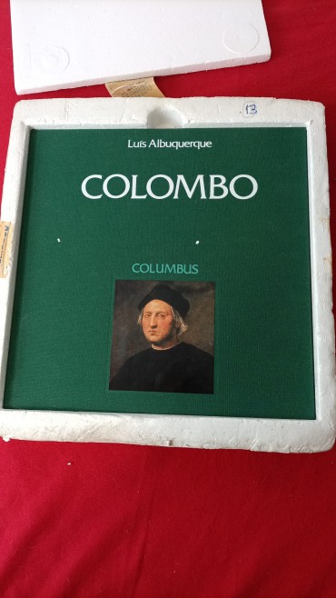 Livro do Colombo com selos e blocos