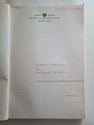 RELATÓRIO CONFIDENCIAL DO GABINETE DO MINISTRO 1971 (MINISTÉRIO DA EDUCAÇÃO NACIONAL)