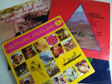 LOTE 4 DISCOS DE VINIL – MÚSICA AFRICANA - 33 ROTAÇÕES