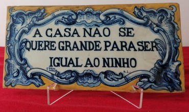 A CASA NÃO SE QUERE GRANDE PARA SER IGUAL AO NINHO