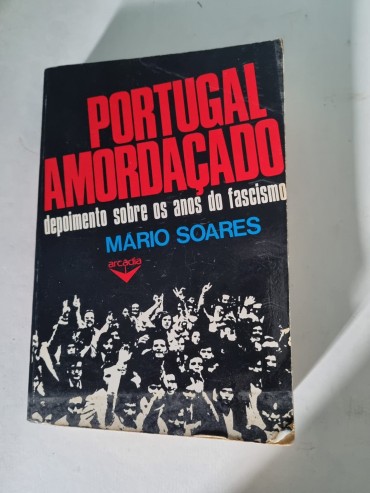 PORTUGAL AMORDAÇADO com dedicatória