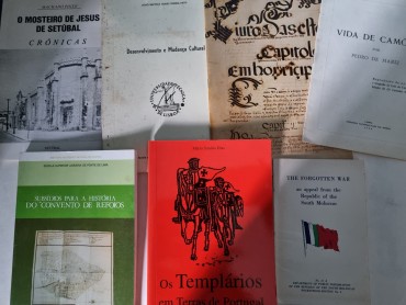 LIVROS DE HISTÓRIA