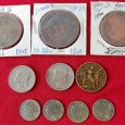 Conjunto de 10 moedas portuguesas sendo D. Maria II X Reis 1836 e 1842; XX Reis 1849 D. Carlos 50 reis 1900; República 4 centavos de 1917, 1979; 1$00 1924