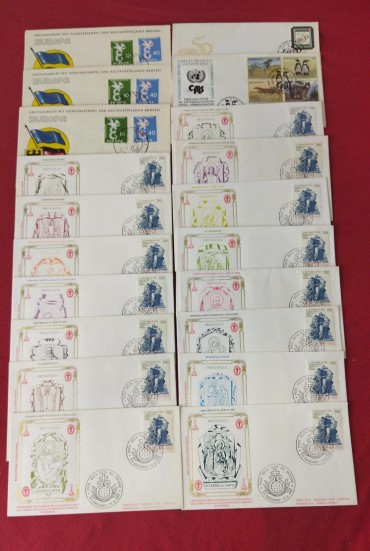 Conjunto de 20 fdc's sendo Vaticano (15), Nações Unidas (2) e Europa/Alemanha (3)