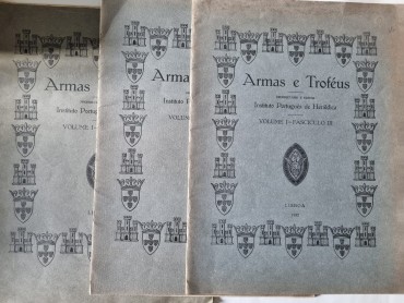 ARMAS E TROFÉUS 