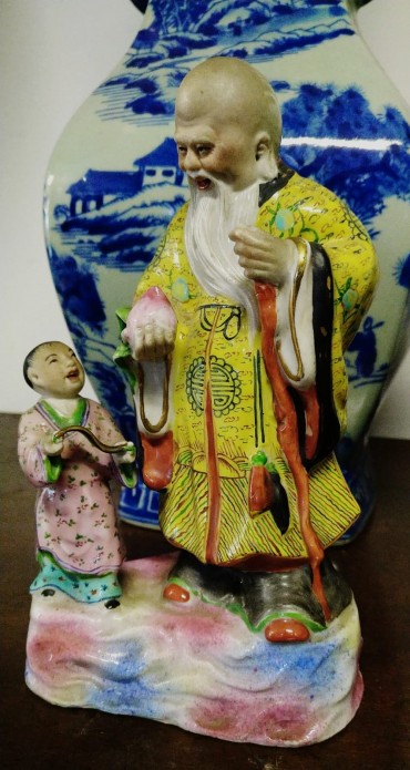 Ancião com criança 