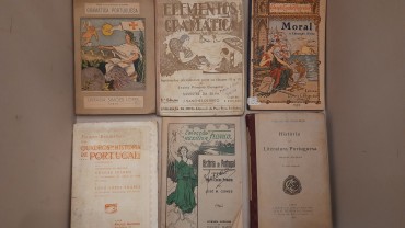 6 (Seis) Livros escolares de Gramatica e Historia Antigos