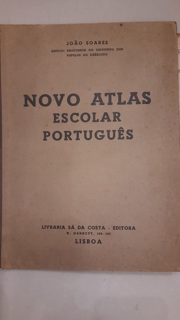 Três Atlas Escolares Portugueses