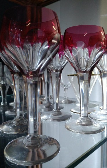 Nove copos de vinho branco/tinto