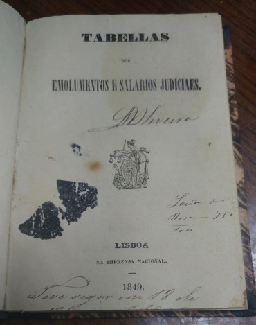 TABELLAS DOS EMOLUMENTOS E SALARIOS JUDICIAES