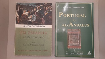 Dois (2) livros sobre Espanha e Al-Andalus