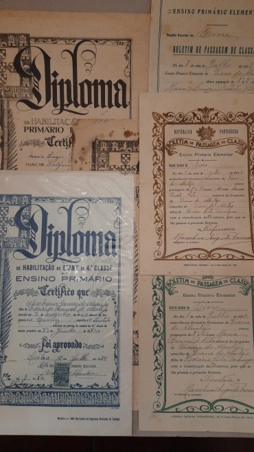 Dez (10) Boletins, Certificados e Diplomas  Antigos